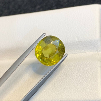Yellow Green Sphene Gemstone, Cushion Cut 3.50 Cts