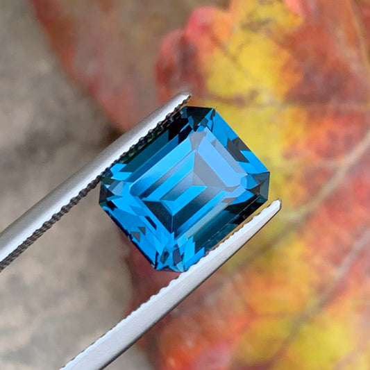 London Blue Topaz Gemstone, Emerald Cut 6.10 Carats