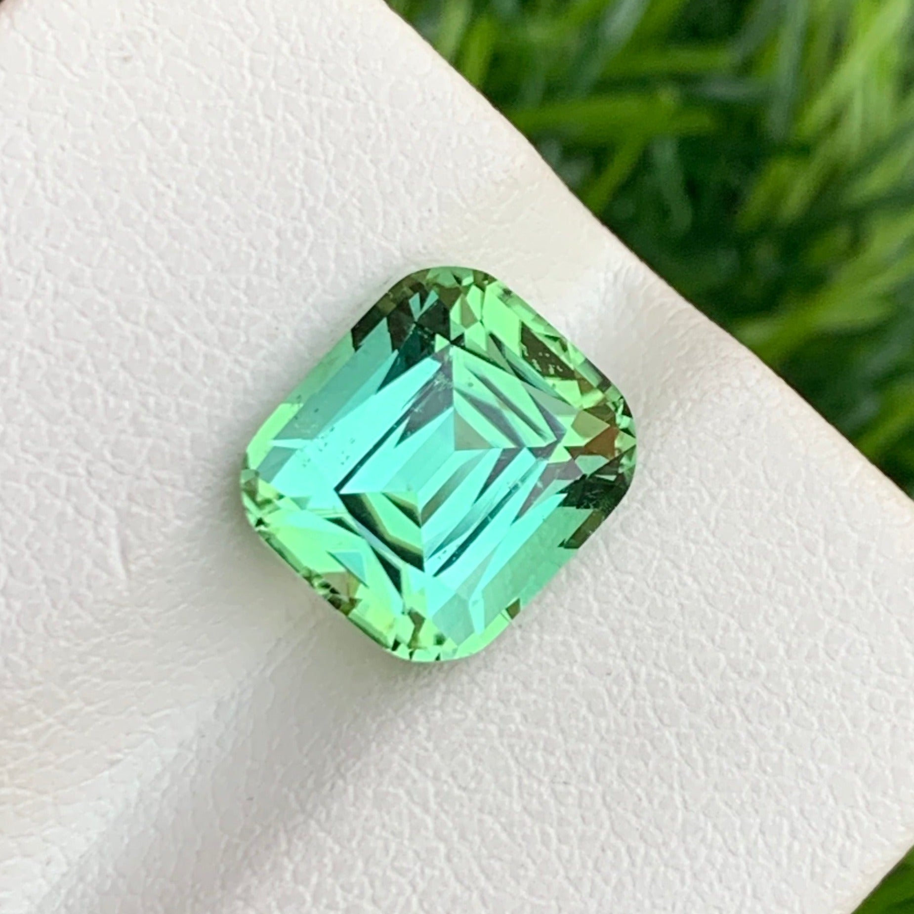 mint green Gemstone
