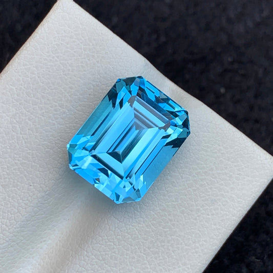 Loose Swiss Blue Topaz Gemstone, Emerald Cut 12.80 Carats