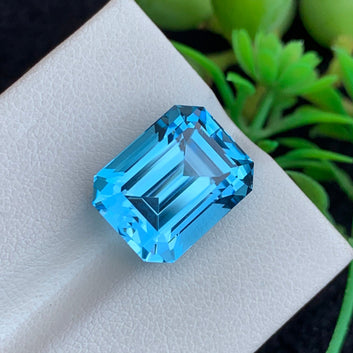 Loose Swiss Blue Topaz Gemstone, Emerald Cut 12.80 Carats