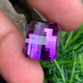 Pinkish Purple Amethyst from Brazil, Pixel Cut 22.35 Carats