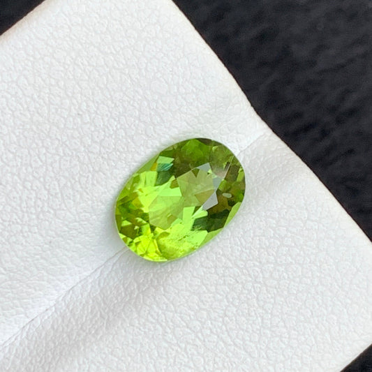 Amazing Green Peridot Gemstone, Oval Cut 2.25 Carats