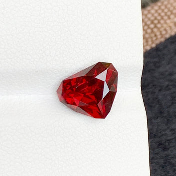 Beautiful Rhodolite Garnet, Fancy Heart Shape Cut 3.65 Cts