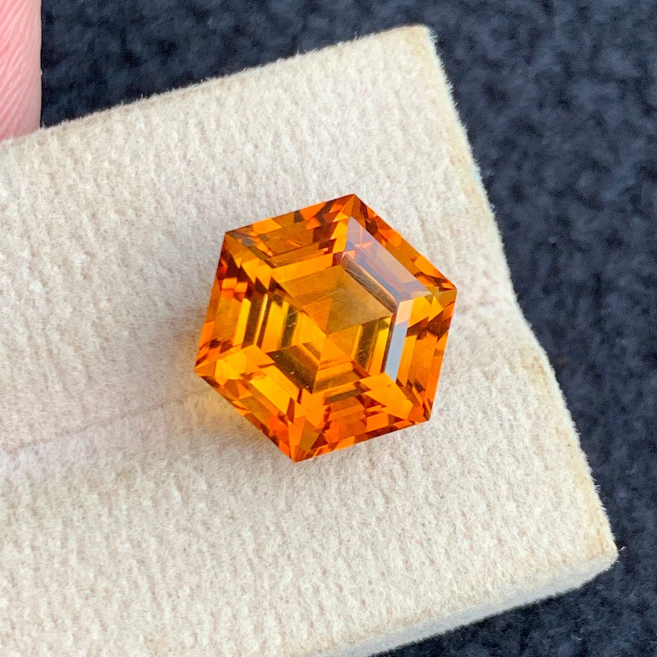 8.00 Carats Adorable Mandarine Citrine with Hexagonal Shape, Fire Citr
