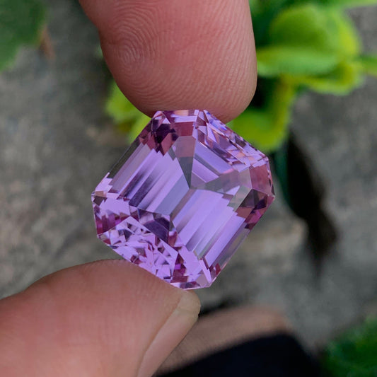 Gorgeous Pink Kunzite Gemstone, Emerald Cut 32.00 Cts