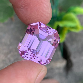 Gorgeous Pink Kunzite Gemstone, Emerald Cut 32.00 Cts