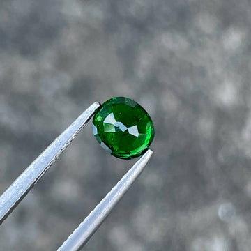 Deep Green Tsavorite Garnet Stone – Rare Green Gem | OneStep Gems
