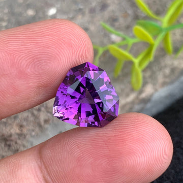 Natural amethyst purple quartz gemstone comparison