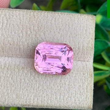 Purple Kunzite Stone – Meaning, Healing & Jewelry | OneStep Gems