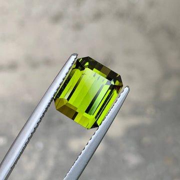 Elevating American Fashion with Gemstone Trends for 2024: A Spotlight on One Step Gems