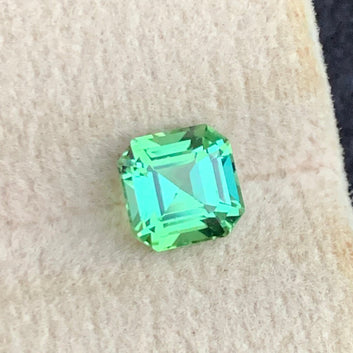 Bluish Green Tourmaline
Bluish Green Tourmaline jewelry
1.10 carat bluish green tourmaline gemstone with VVS clarity