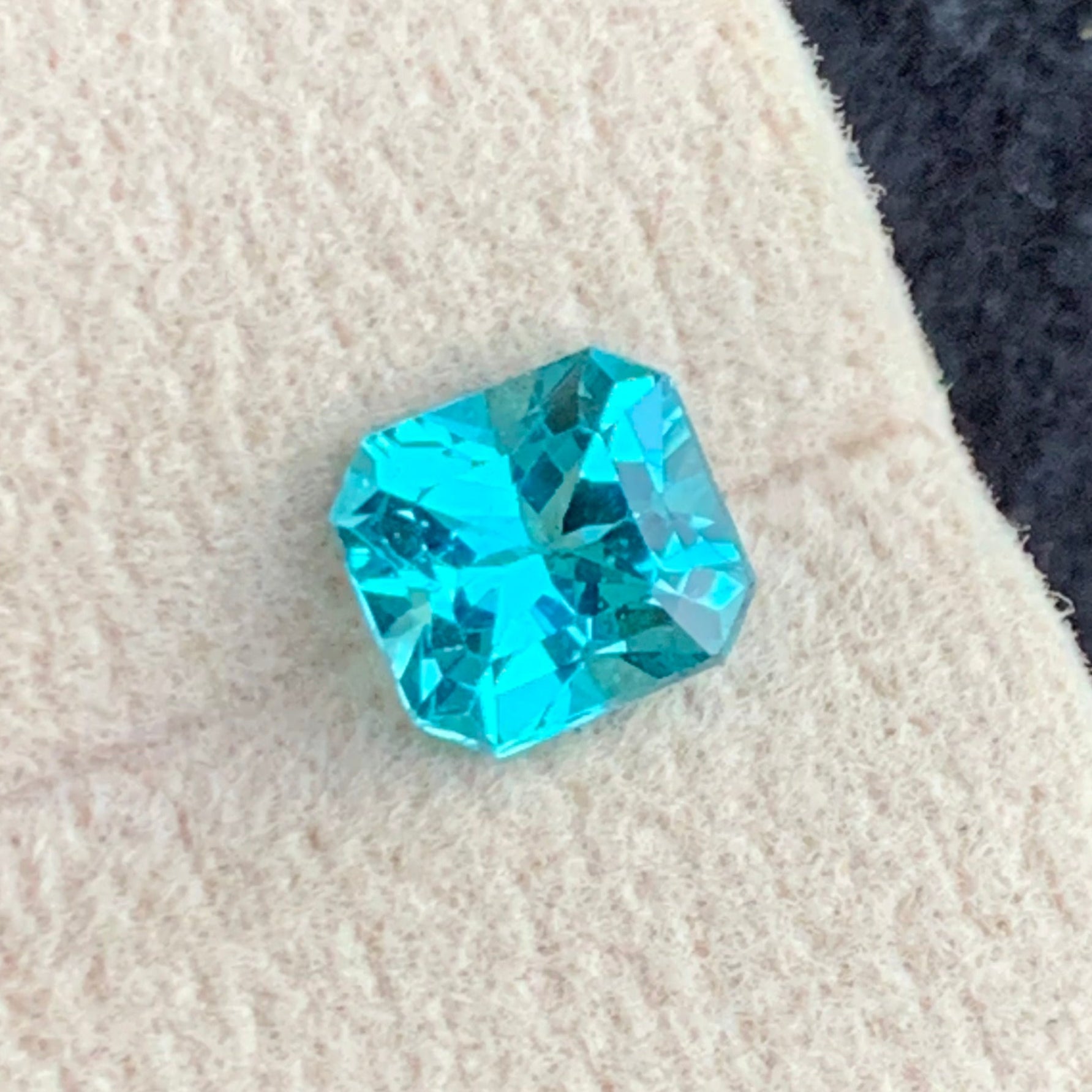 Sky Blue Apatite
1.35 carat sky blue apatite asscher cut

natural neon blue apatite gemstone