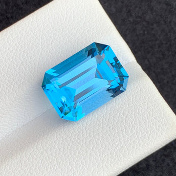 10.05 Carat Swiss Blue Topaz
Electric Swiss Topaz Emerald Cut