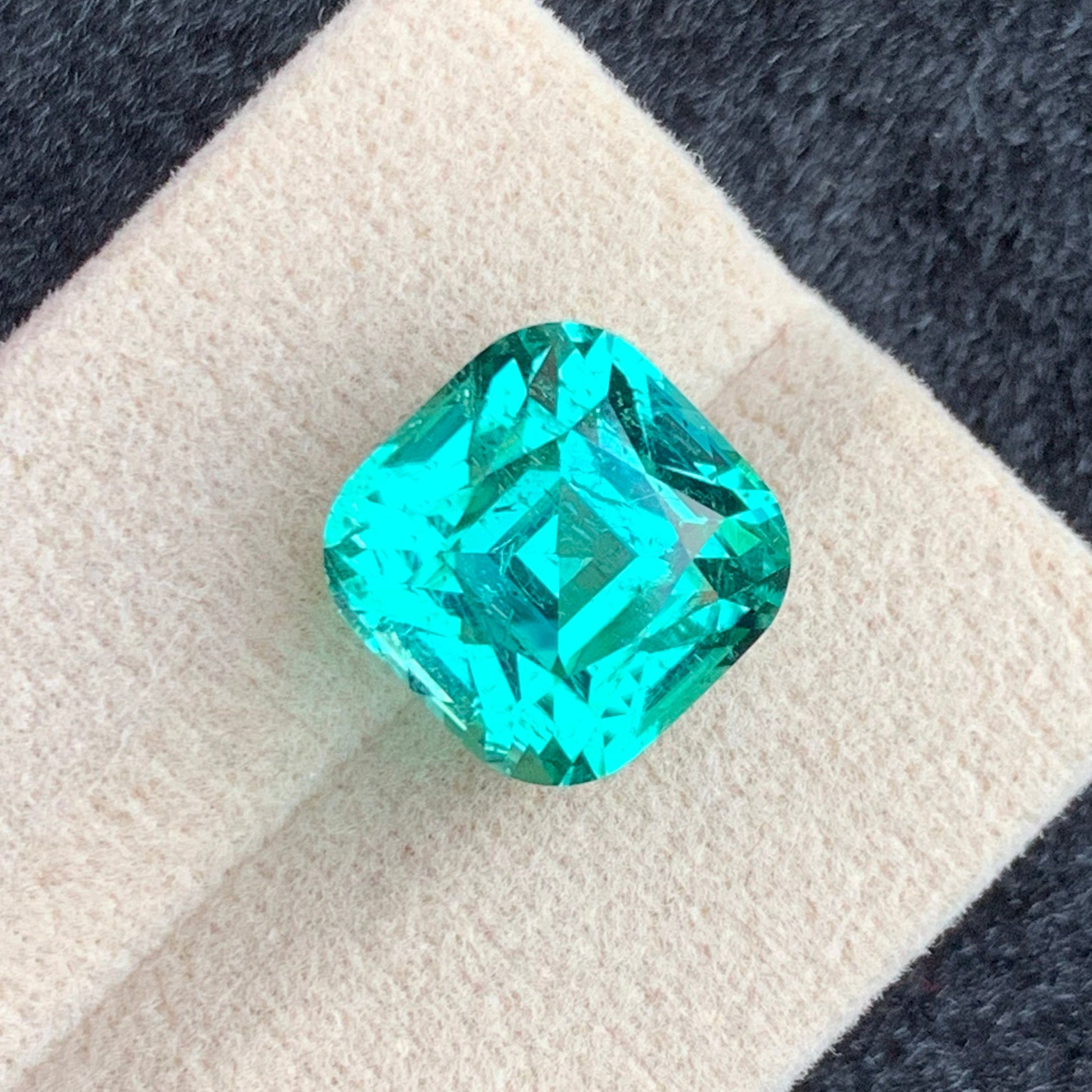 11 carat lagoon tourmaline loose gemstone Afghan origin
Blue green lagoon tourmaline cushion cut gemstone