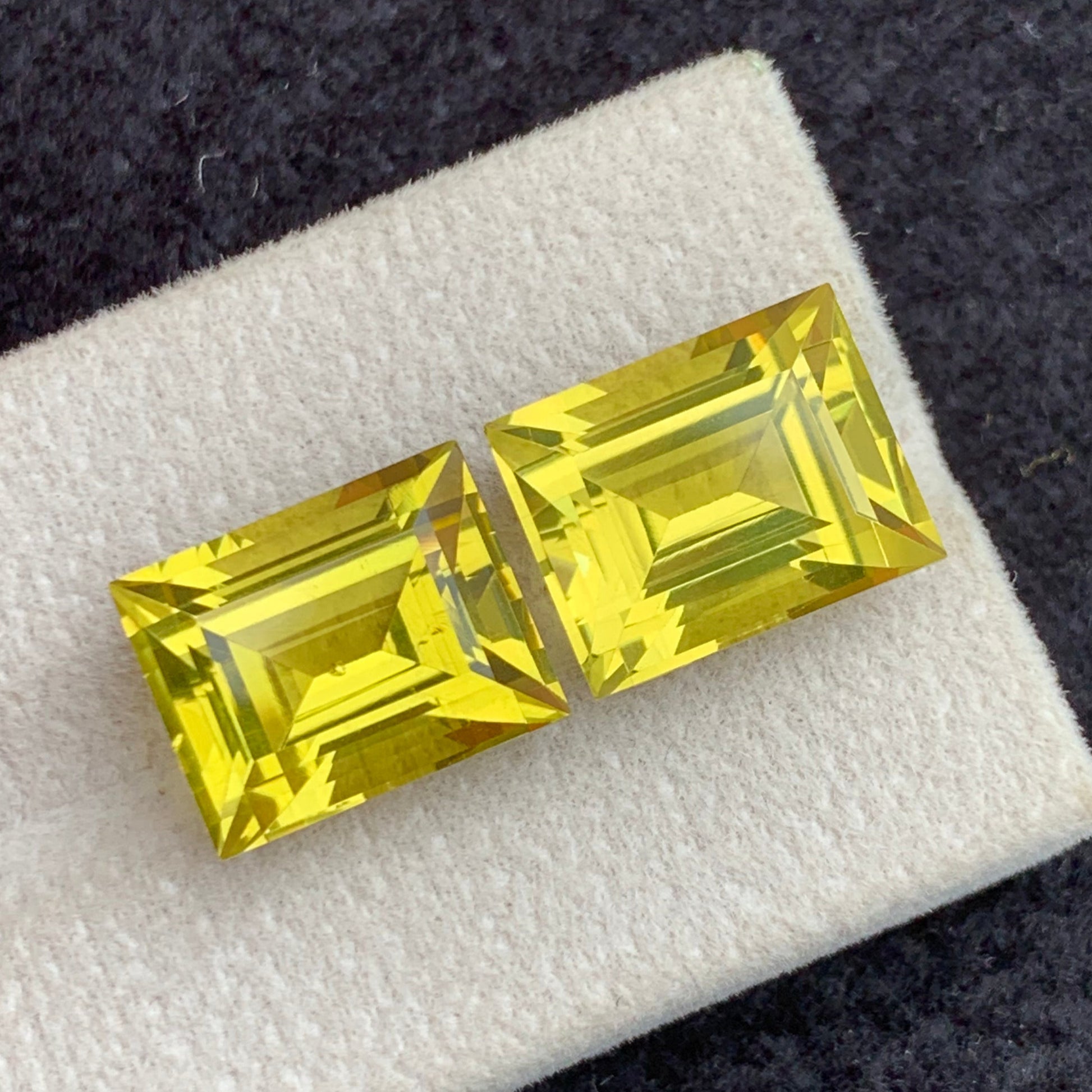  Lemon Quartz gemstone
 Lemon Quartz ring