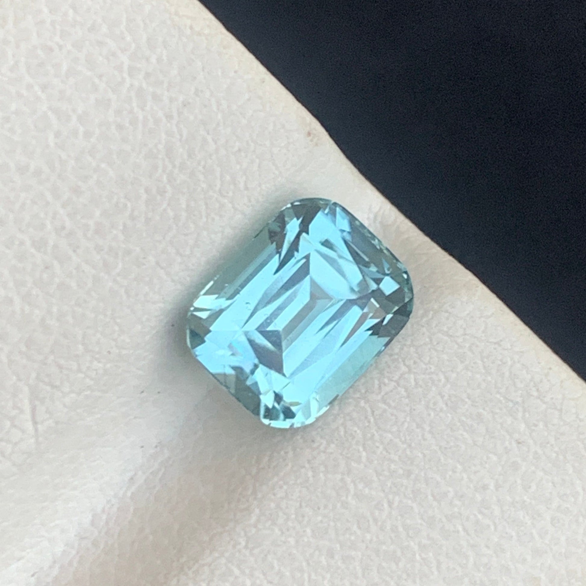 2.30 Carats Loose Seafoam Green Tourmaline