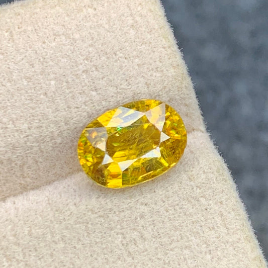 yellow Sphene Gemstone
yellow Sphene Jewelry
yellow Sphene ring