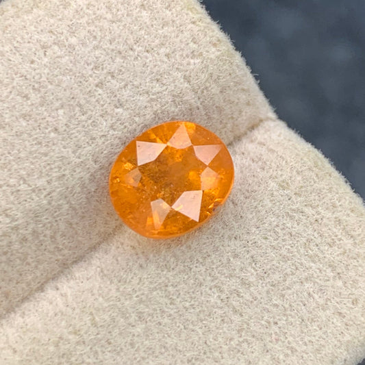 Spessartite Garnet gemstone
Spessartite Garnet jewelry