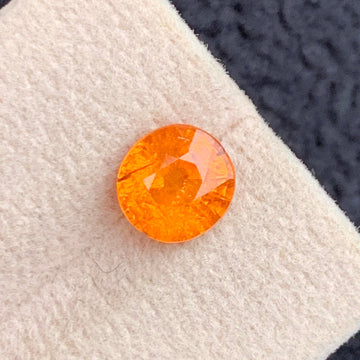 Spessartite Garnet
2.90 carat orange spessartite garnet oval cut

natural spessartite garnet loose gemstone africa