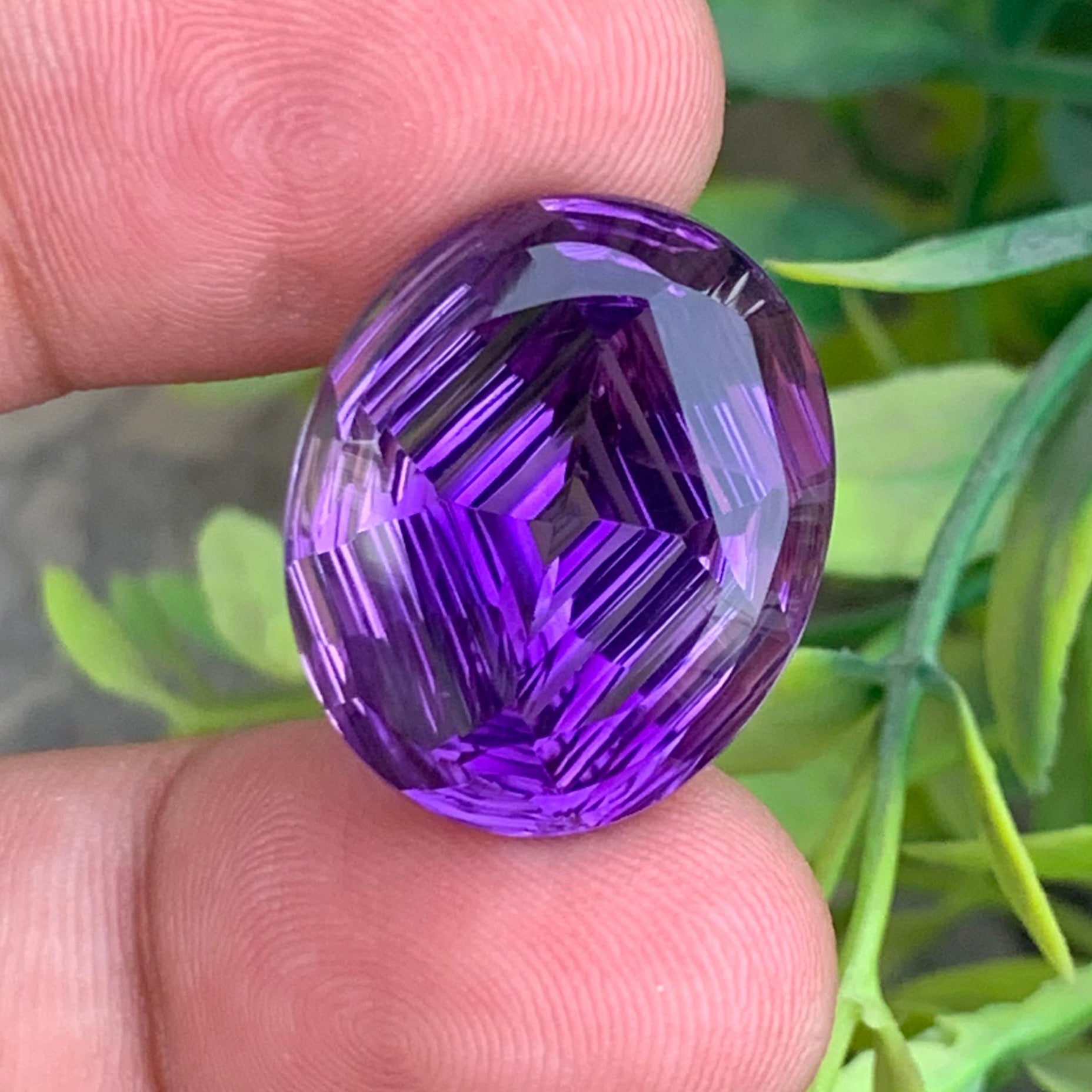 Pink Purple Amethyst gemstone
Pink Purple Amethyst jewelry
29.25 Carat Pink Purple Amethyst Laser Cut
