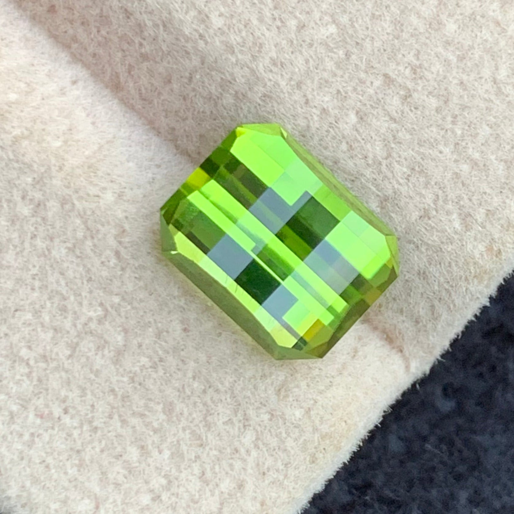 3.10 carat natural green peridot pixel cut gemstone
Loose green peridot gemstone from Pakistan