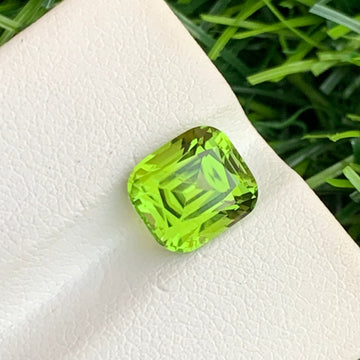 cushion cut peridot stone
natural peridot from pakistan