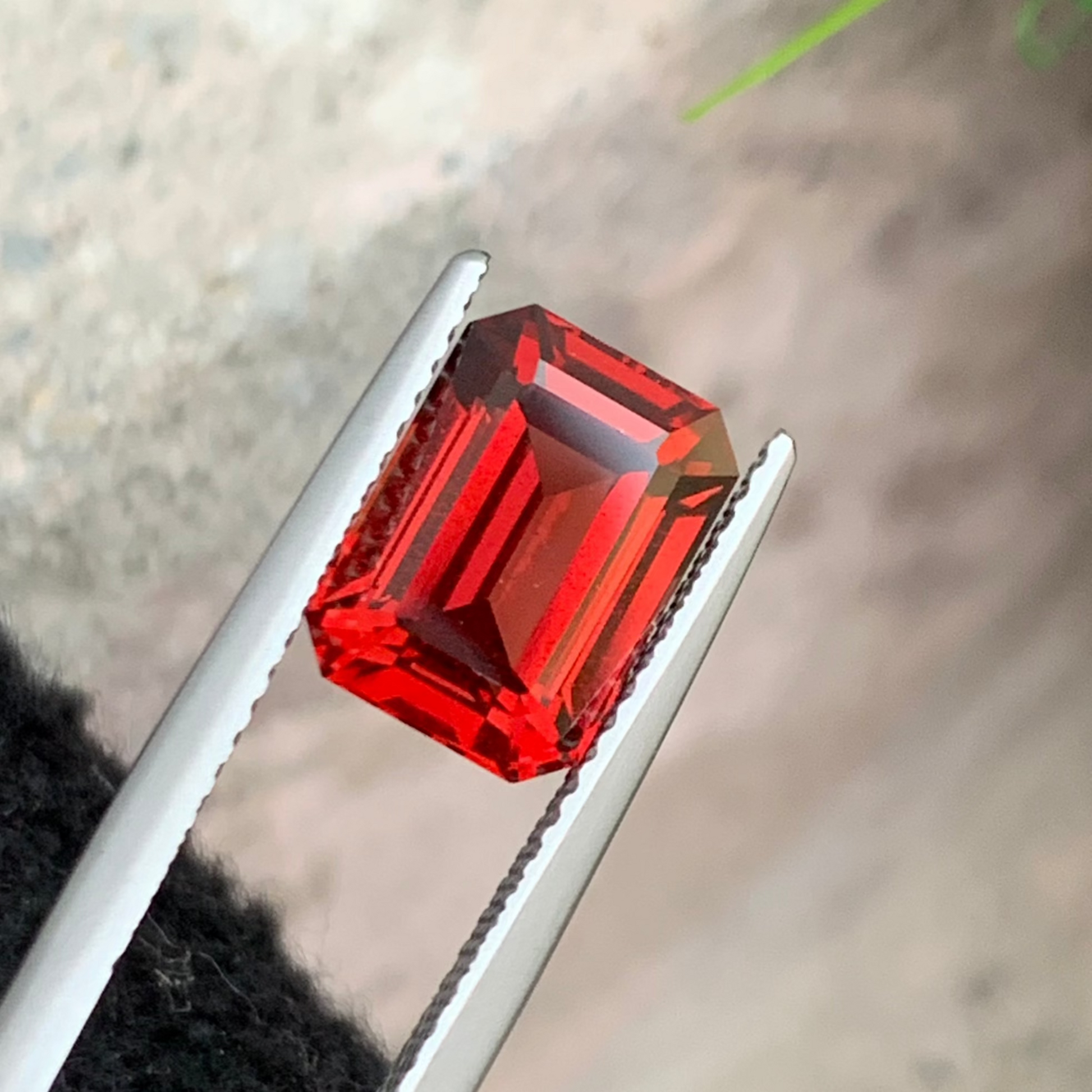 4.10 Carats Rhodolite Garnet Emerald Cut Stone