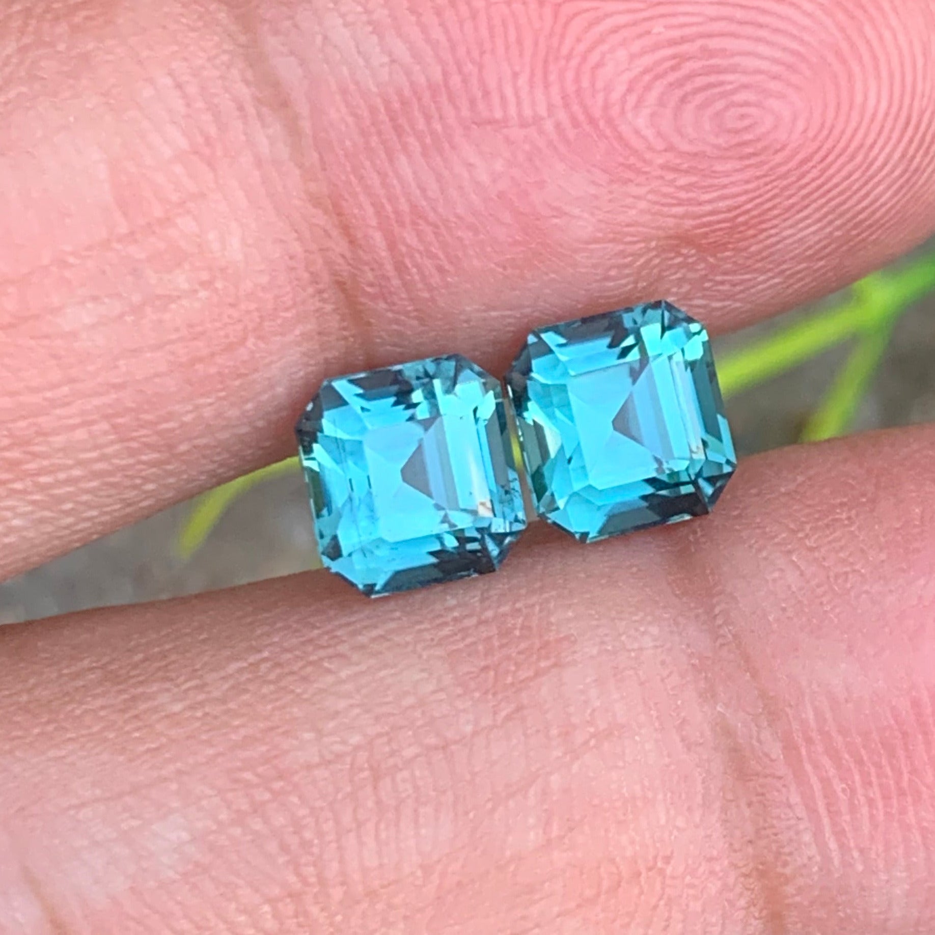 Premium 4.31 carats lagoon tourmaline pair from OneStep Gems
Untreated lagoon tourmaline pair with VVS clarity