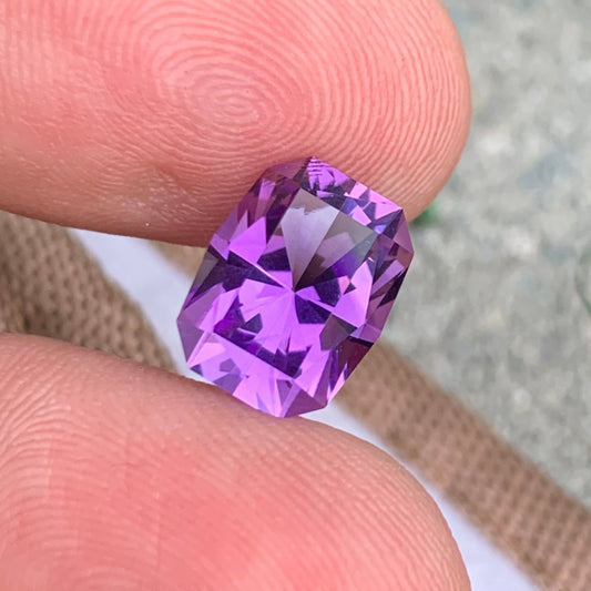 4.95 Carats Pinkish Purple Amethyst Fancy Cut Gemstone from Brazil | Onestep Gems