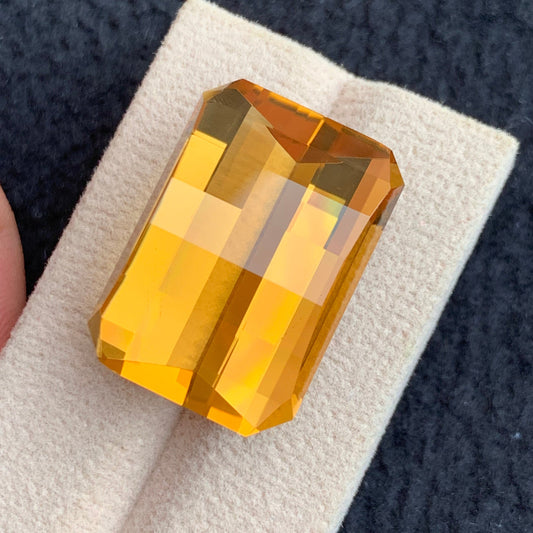 46.80 carat natural citrine gemstone

orange yellow citrine gemstone Brazil

large citrine gemstone eye clean