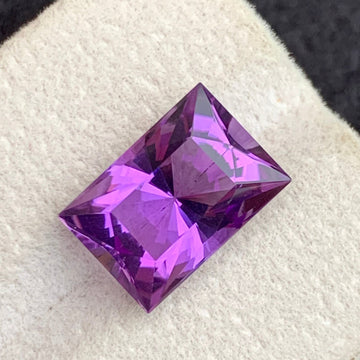Pink Purple Amethyst gemstone
Pink Purple Amethyst jewelry
5.75 Ct Pink Amethyst