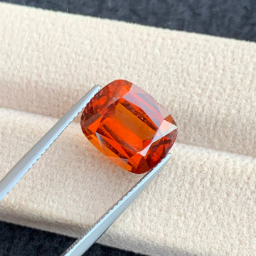 natural hessonite garnet cushion shape

orange hessonite garnet loose gemstone

untreated hessonite garnet from Afghanistan