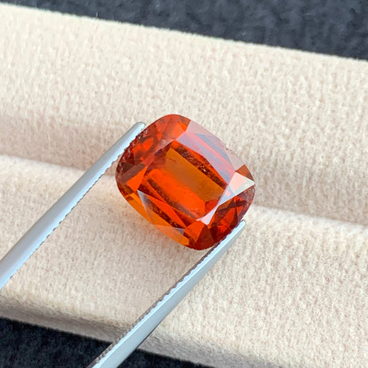 natural hessonite garnet cushion shape

orange hessonite garnet loose gemstone

untreated hessonite garnet from Afghanistan