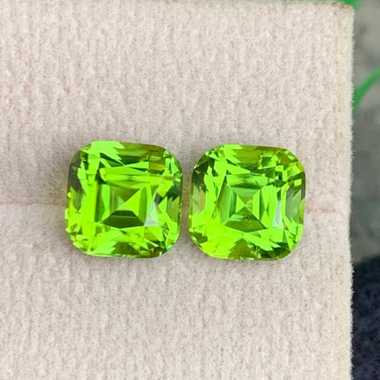 Green Peridot gemstone
Green Peridot jewelry