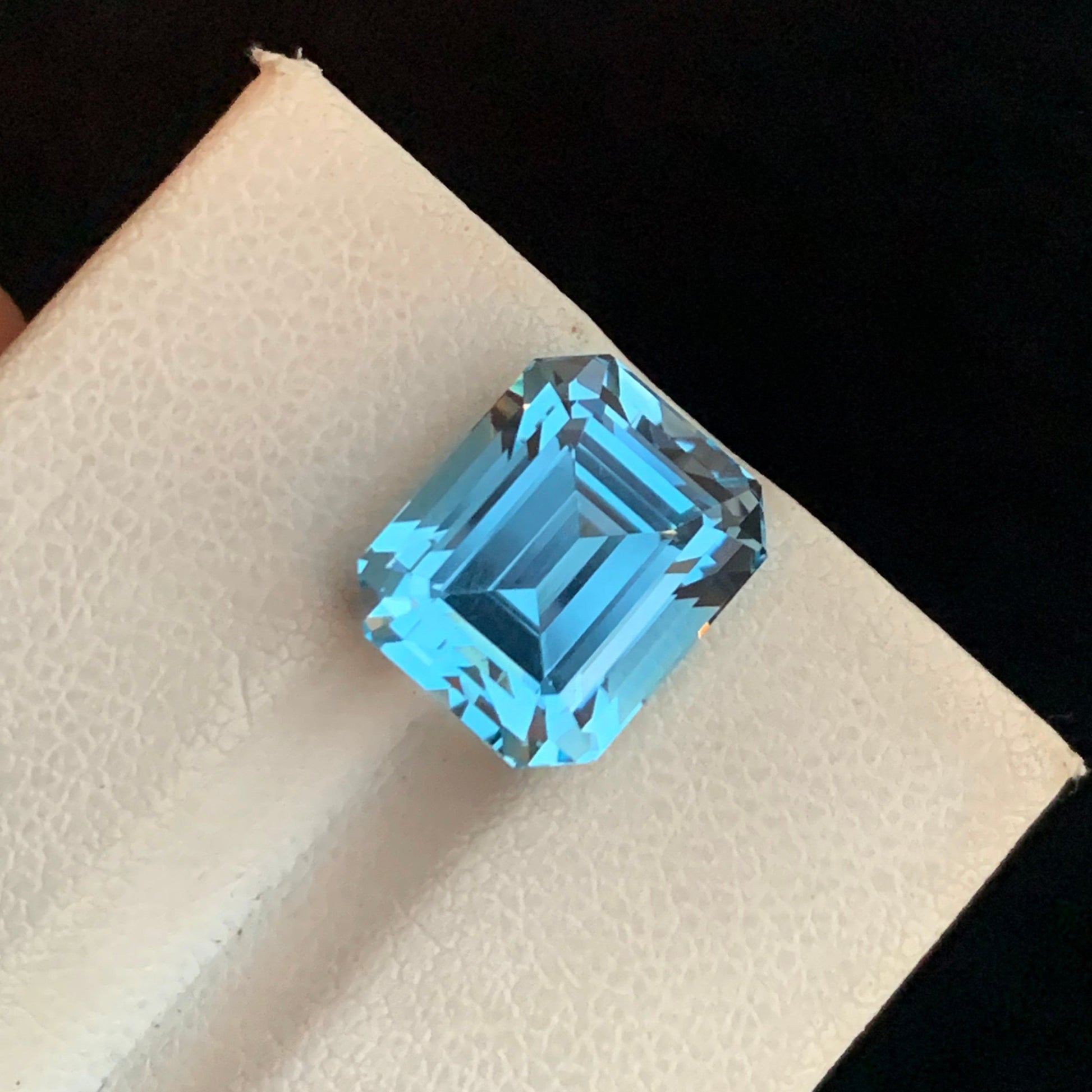 8.35 Carat Sky Blue Topaz Gemstone from Africa