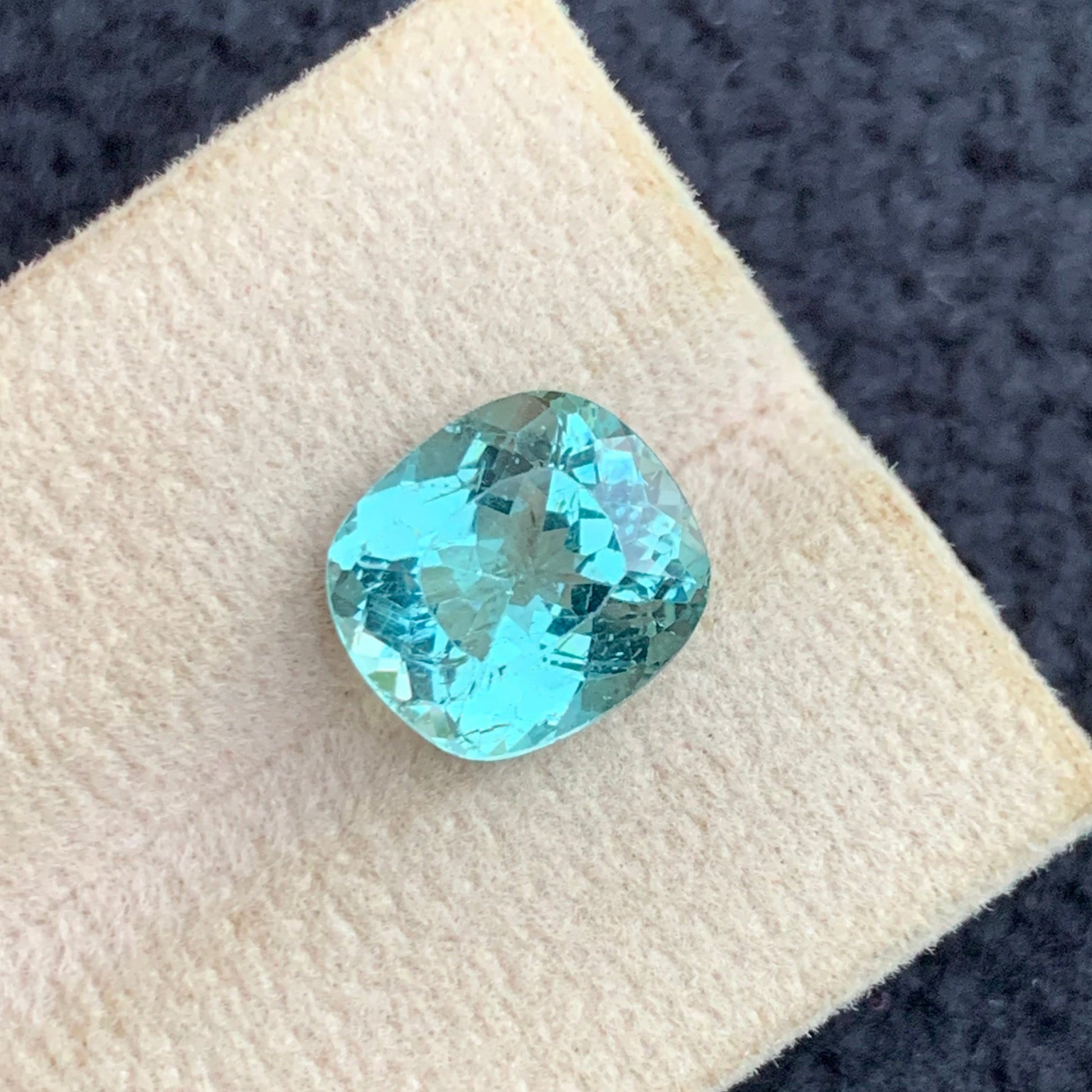 Afghan tourmaline 4.18 carat clean clarity
baguette cut tourmaline gemstone luxury