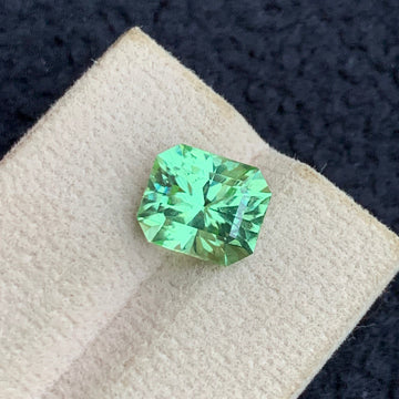 Apple Green Peridot 
Apple Green Peridot jewelry