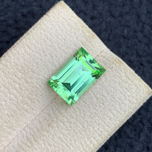 Apple Green Peridot gemstone
Apple Green Peridot jewelry
Apple Green Peridot 4.95 carats baguette cut gemstone
Natural Pakistan peridot gemstone baguette shape