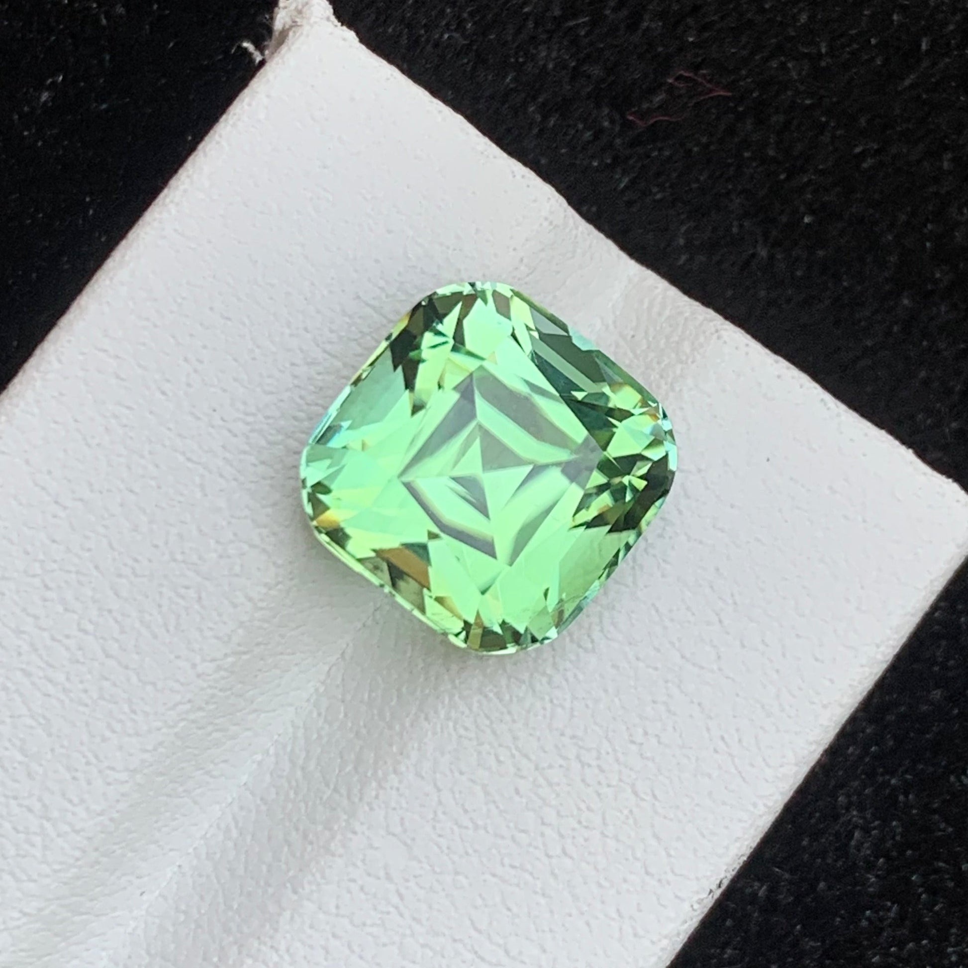 apple green tourmaline
seafoam green tourmaline
Apple Green Tourmaline 10 carats cushion cut Afghan gemstone
Natural Afghan apple green tourmaline loose gemstone