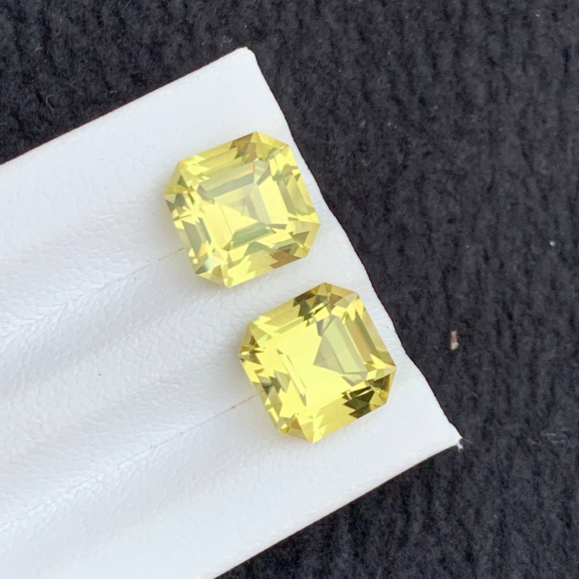 Lemon Quartz  Earring Pair
Asscher Cut Lemon Quartz Loose Stones

Lemon Quartz Gem Pair from Brazil
