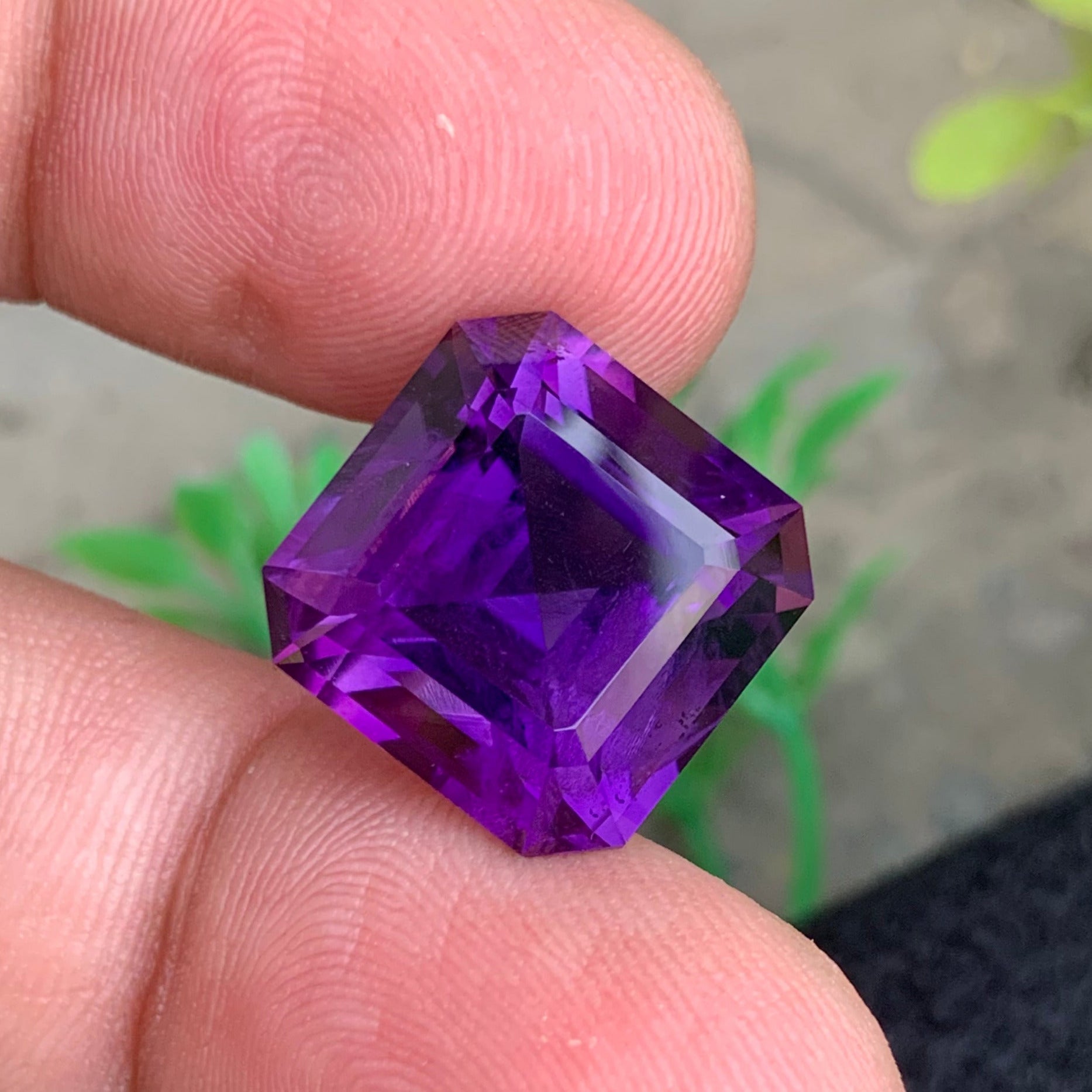 Natural untreated Brazilian amethyst
Luxury loose amethyst Onestep Gems