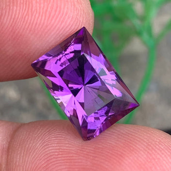 gift
gemstone for ring
Baguette Cut Amethyst