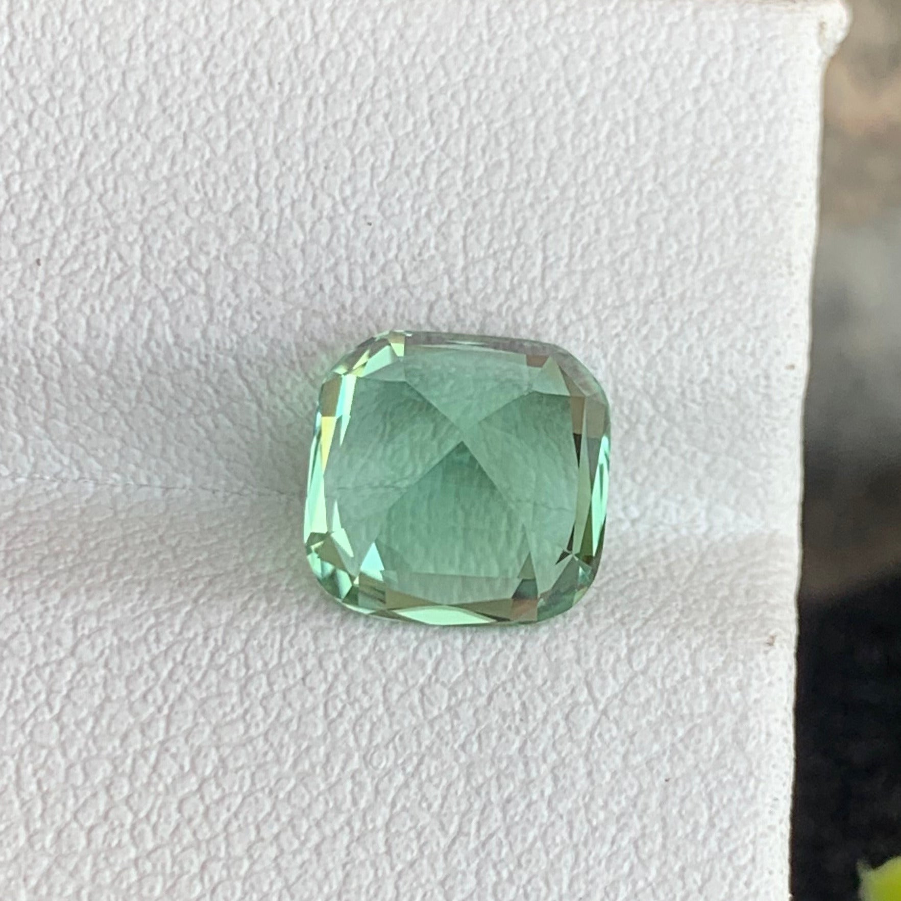 Collector grade 3.85 carat apple green tourmaline gemstone
Bright apple green tourmaline gemstone with exceptional clarity