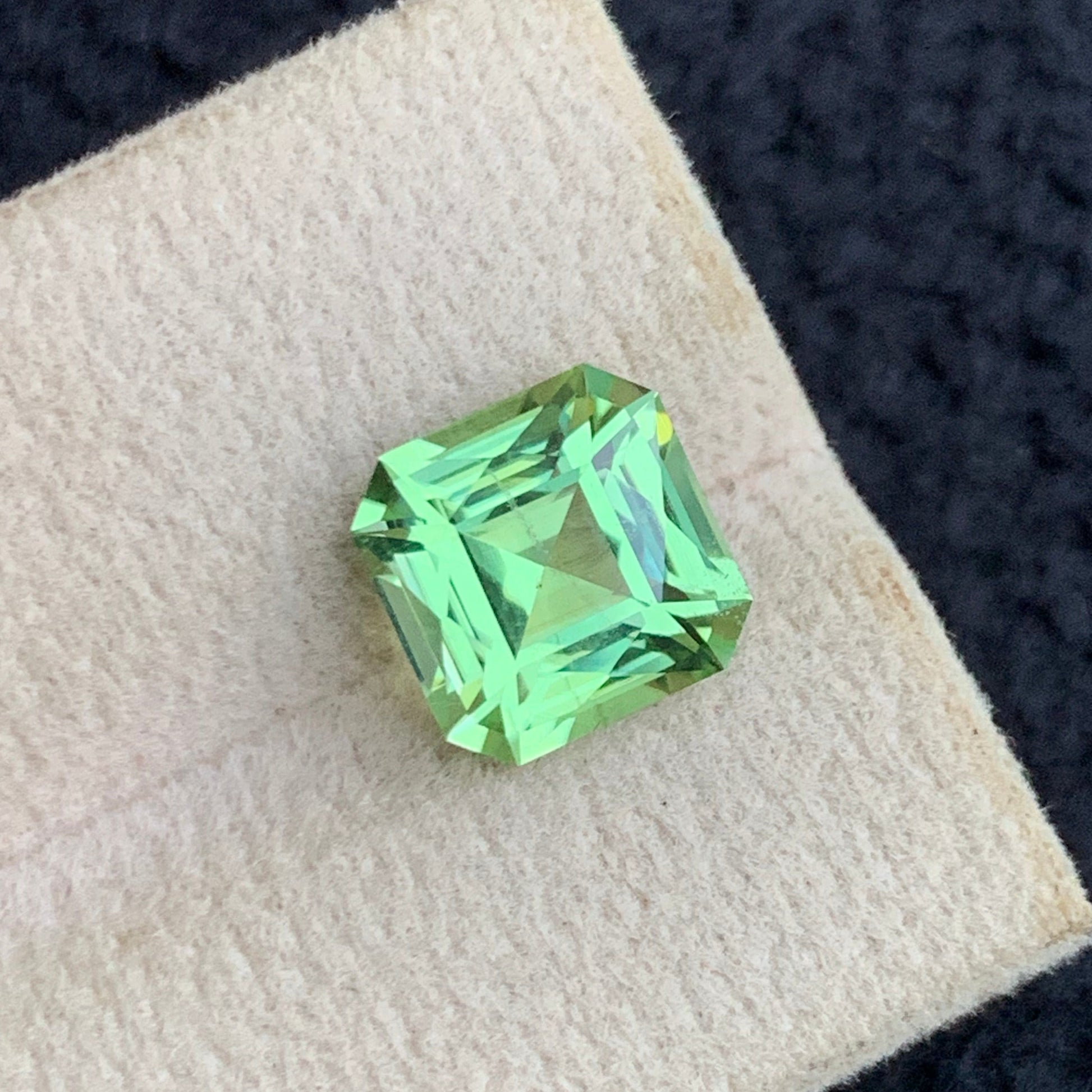 Collector quality peridot gemstone Pakistan
Fine quality scissor cut peridot 3.95 carats