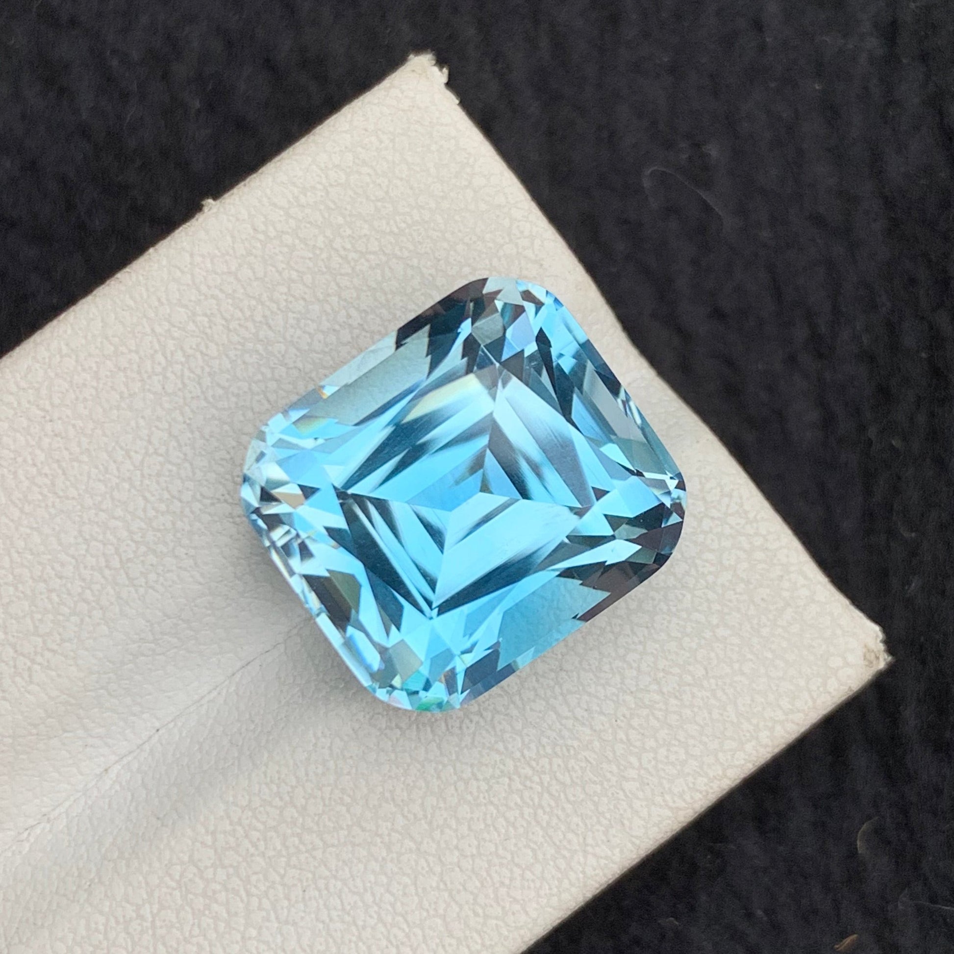 Topaz Stone
Cushion Cut Blue Topaz 21.40 Carats for Jewelry
