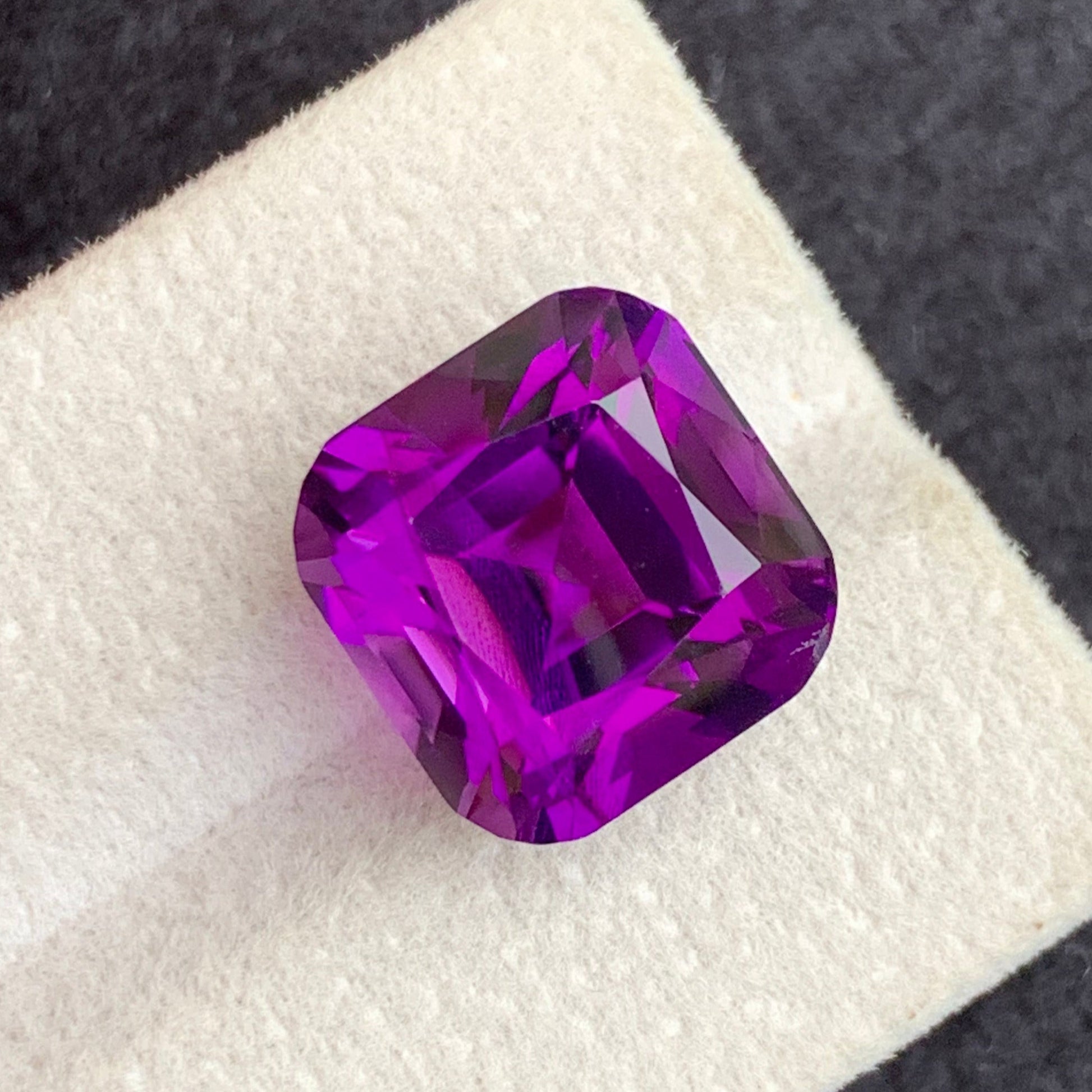 Cushion Cut Pink Purple Amethyst Stone

Large 12 Carat Amethyst Jewelry Gem

Eye Clean Brazilian Amethyst