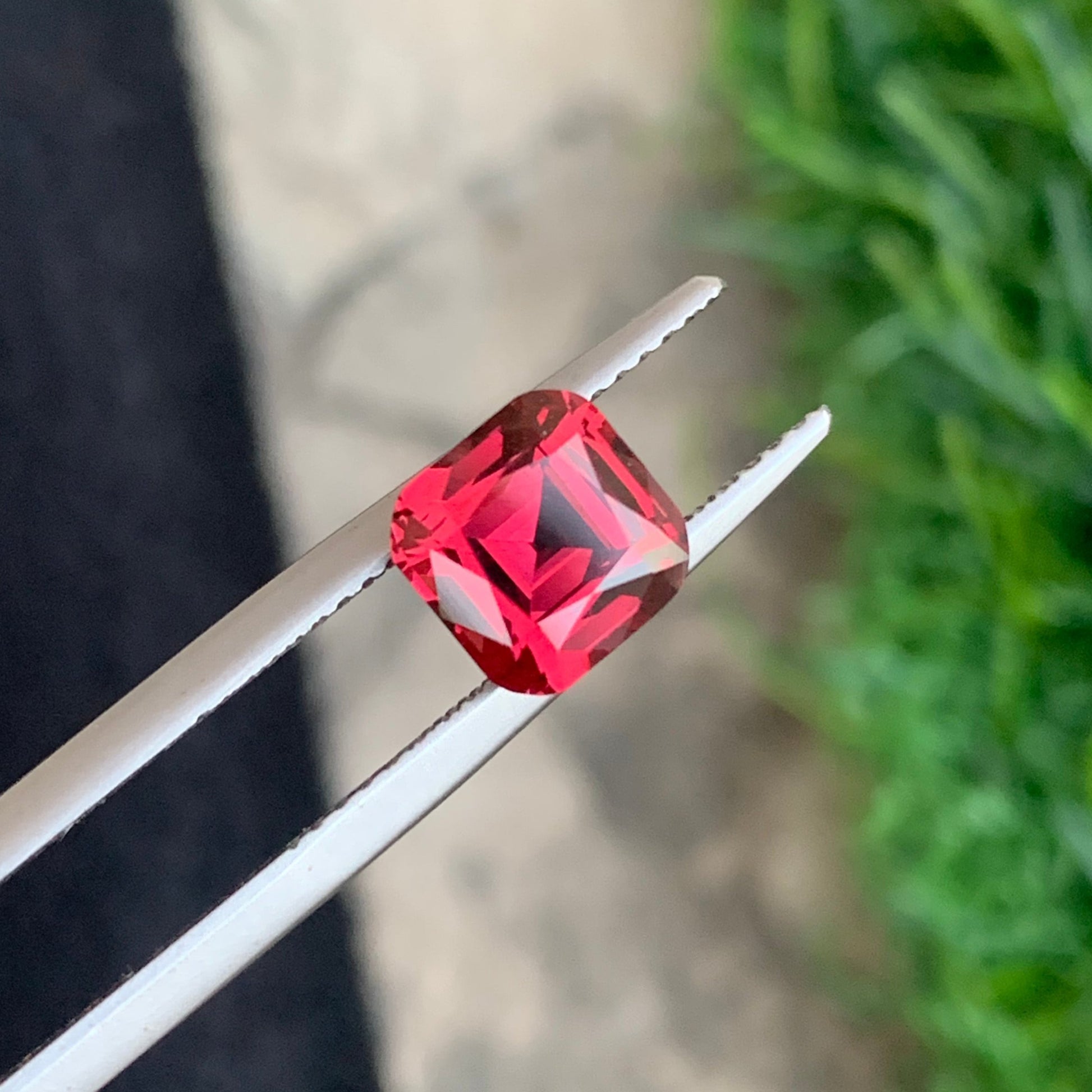 Cushion Cut Pinkish Red Garnet for Jewelry