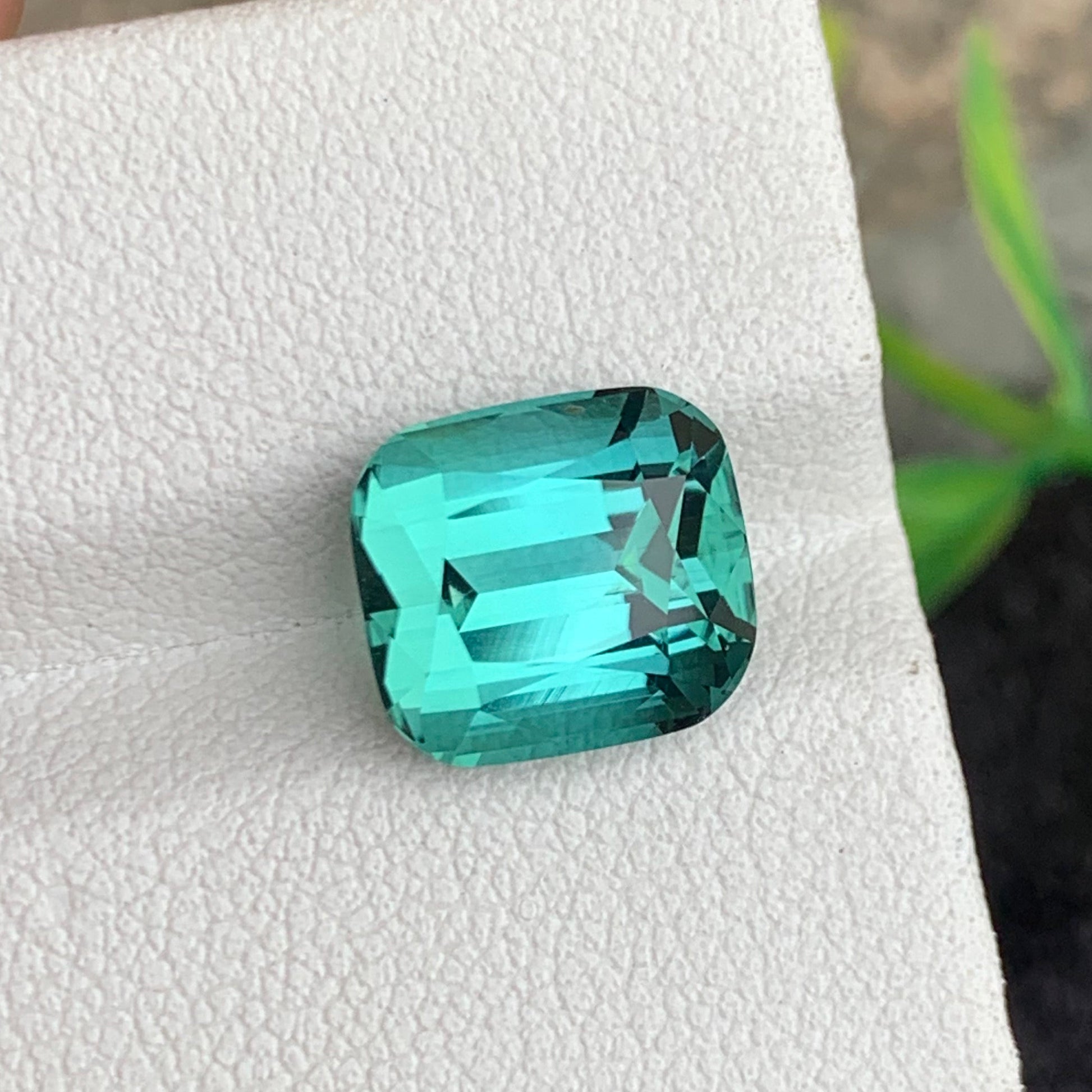 Cushion cut Lagoon Tourmaline with tropical ocean blue green hues
Premium blue green tourmaline gemstone for rings and pendants
