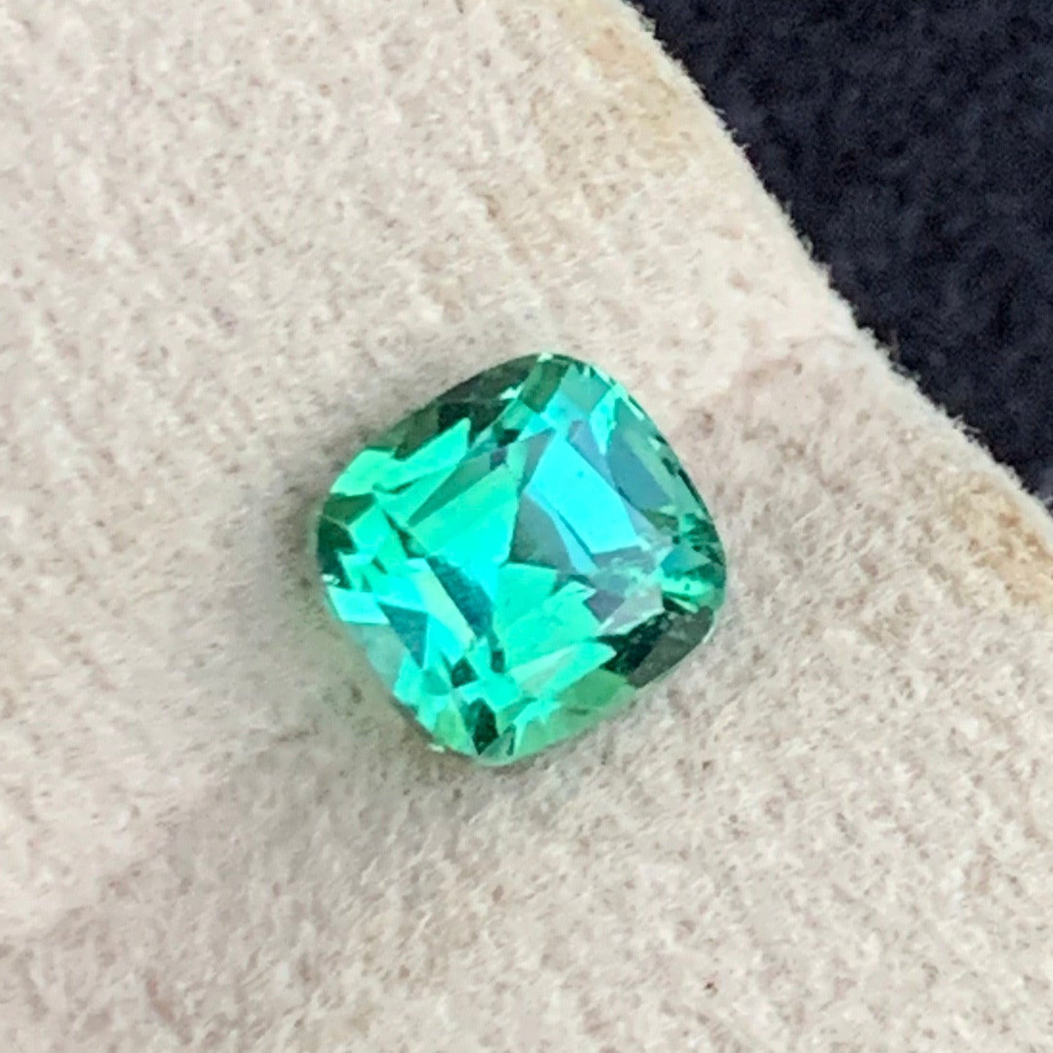 Cushion cut bluish green tourmaline gemstone for jewelry making
Untreated bluish green tourmaline loose stone